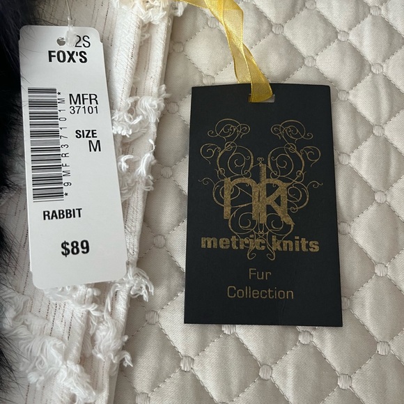 NWT Metric Knits Vest Fur Collection - Picture 2 of 3